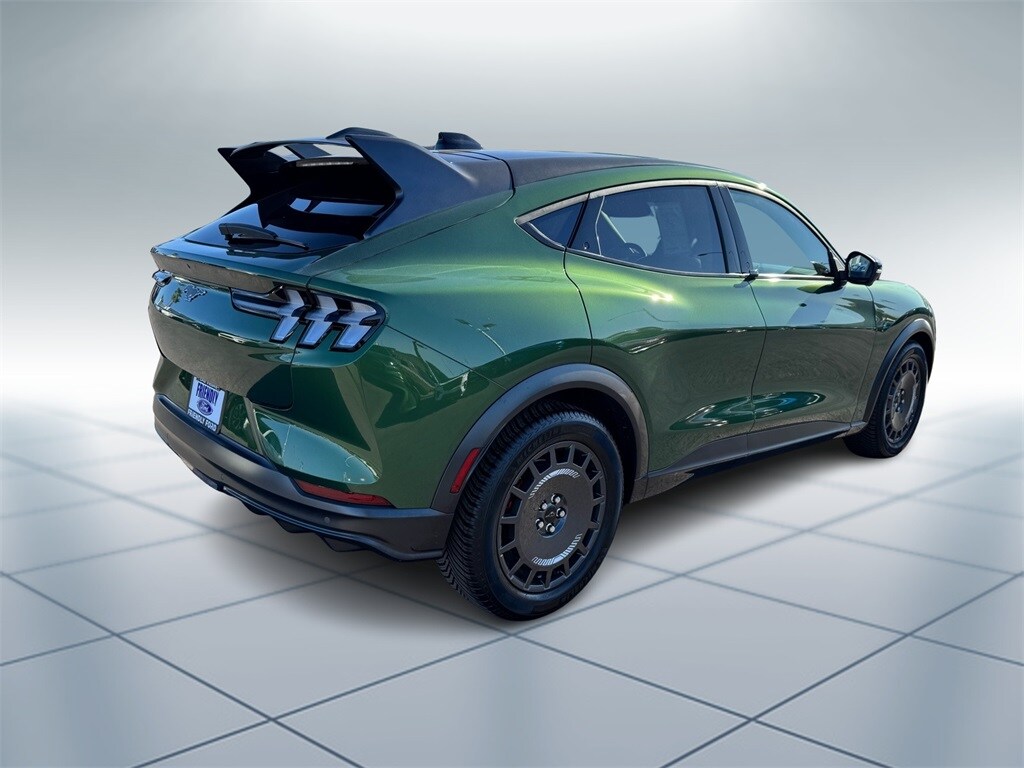 2025 Ford Mustang Mach-E GT photo 3