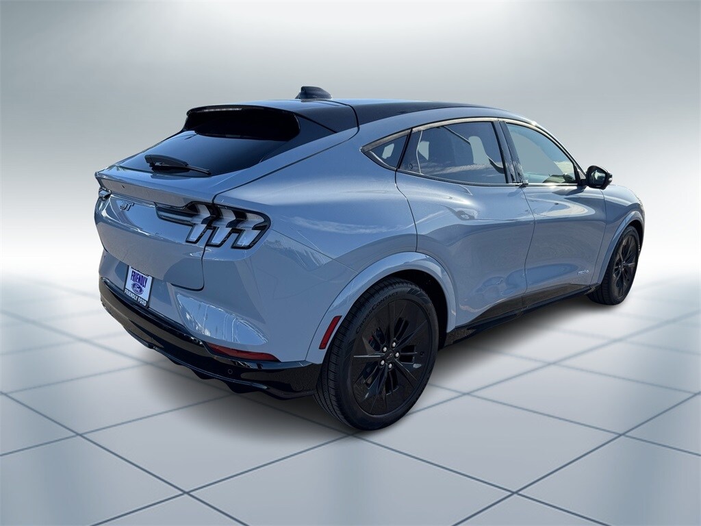 2025 Ford Mustang Mach-E GT photo 3