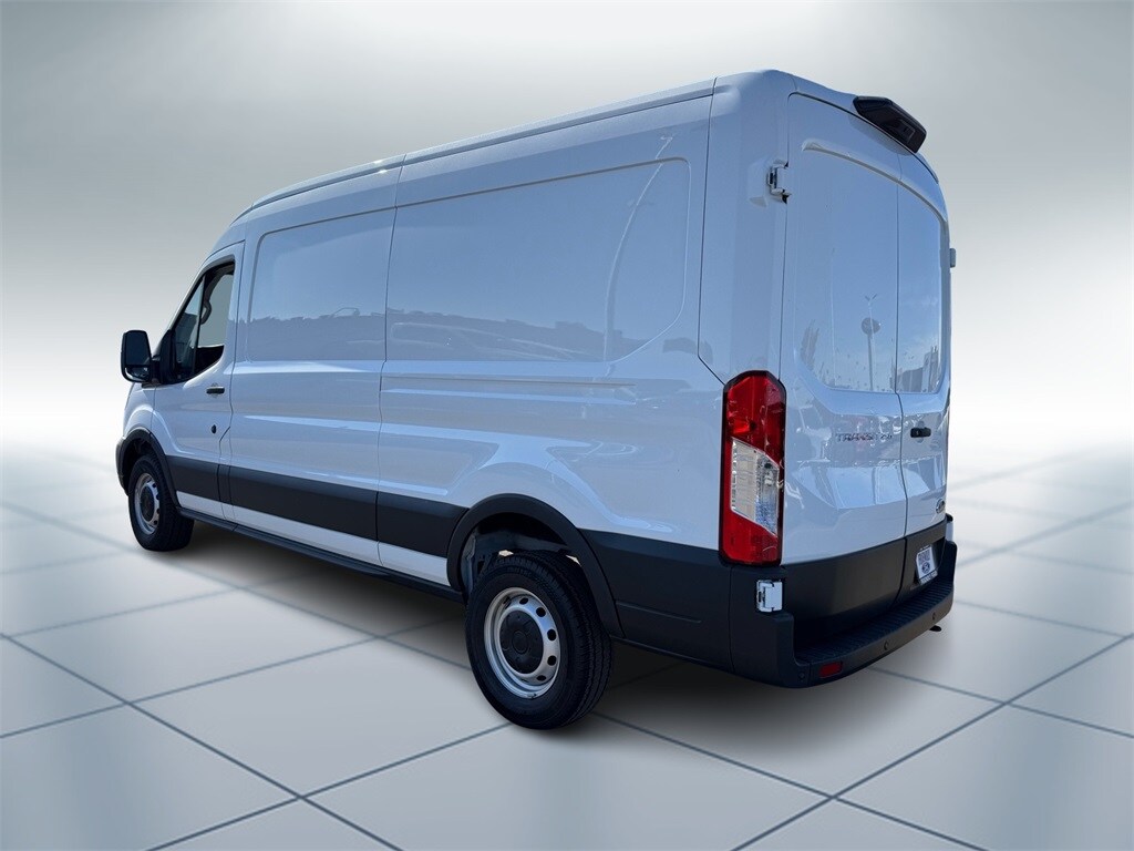 2025 Ford Transit photo 4