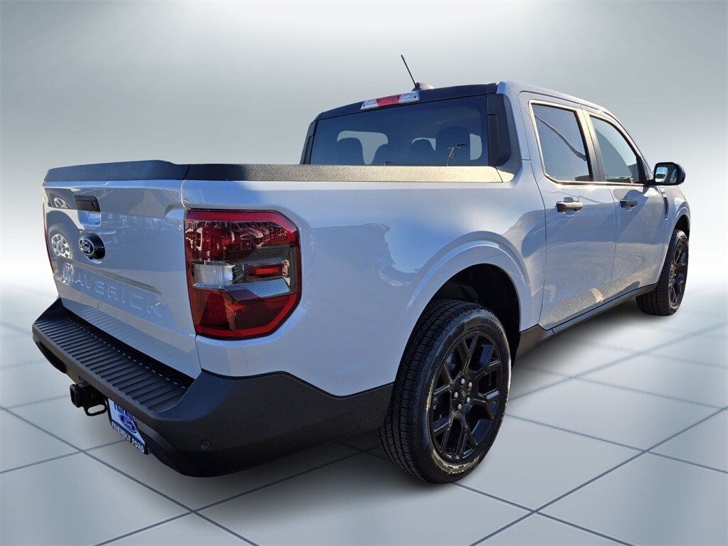 2025 Ford Maverick XLT photo 3
