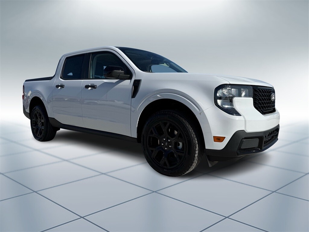 2025 Ford Maverick XLT photo 2