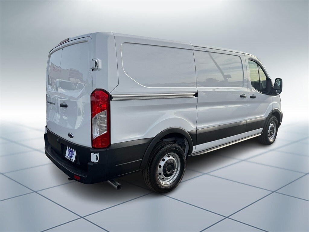 2025 Ford Transit photo 3