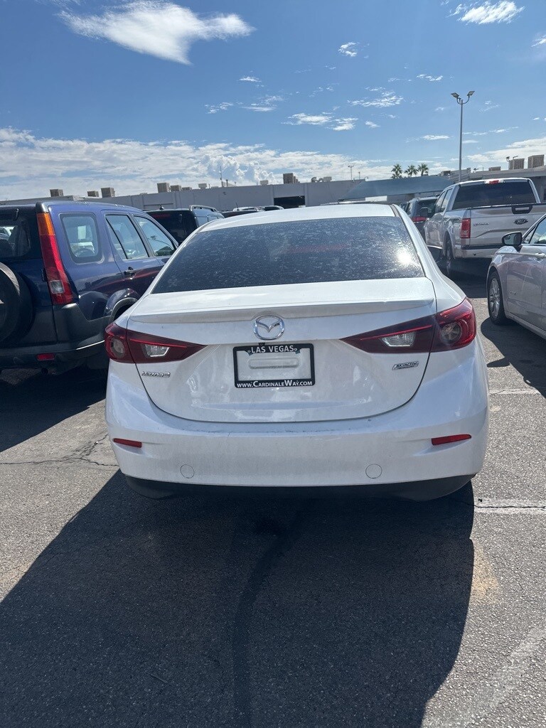 2018 Mazda Mazda3 Touring photo 3