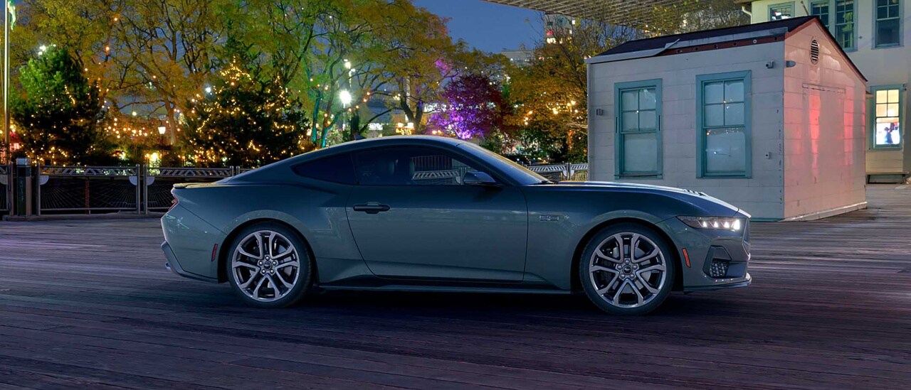 Ford Mustang Dark Horse