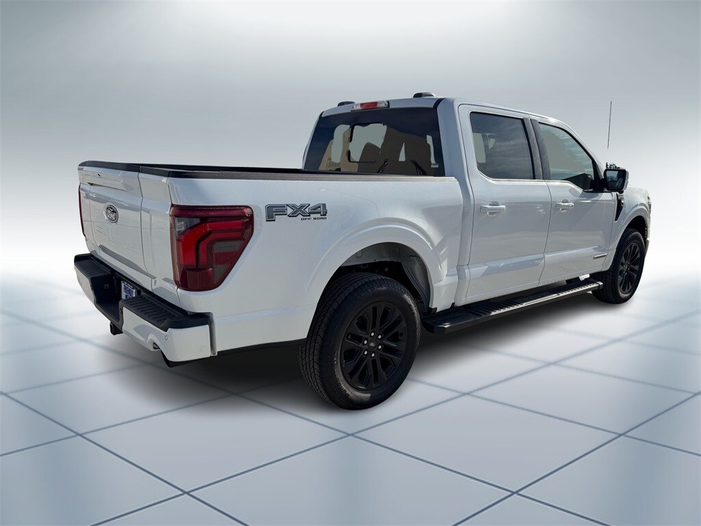 2025 Ford F-150 Lariat photo 3