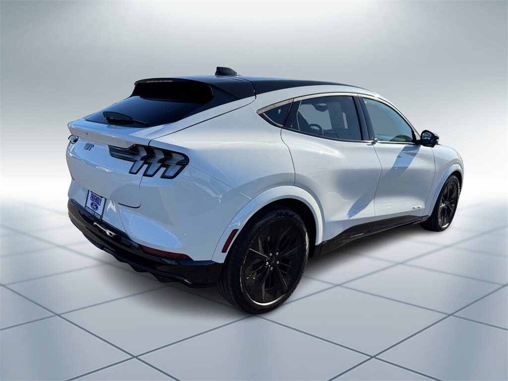 2025 Ford Mustang Mach-E GT photo 3
