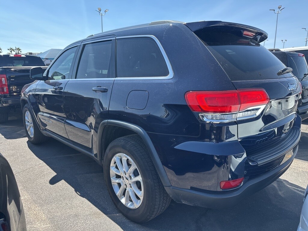 2016 Jeep Grand Cherokee Laredo photo 2