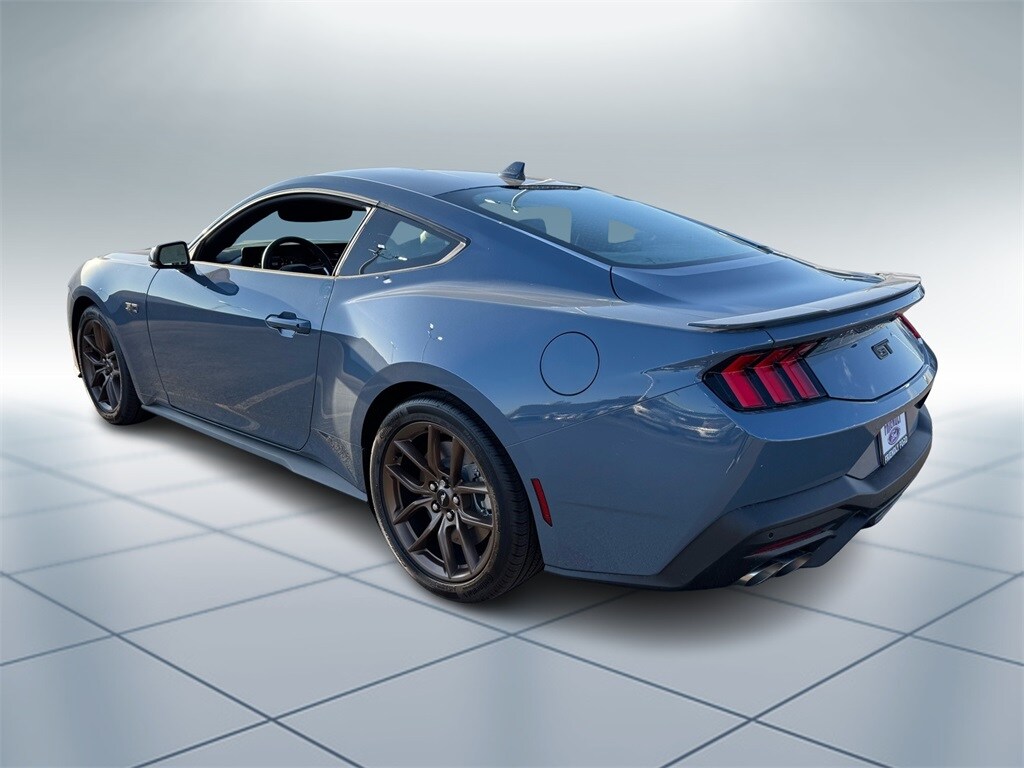 2025 Ford Mustang GT photo 4