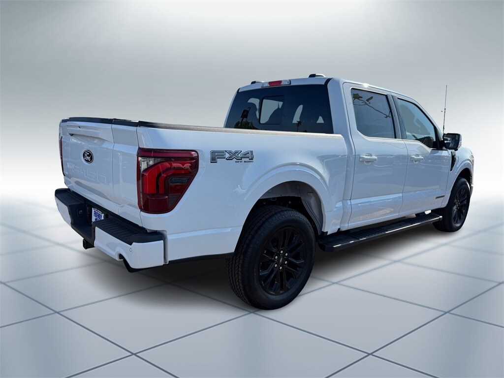 2025 Ford F-150 Lariat photo 3