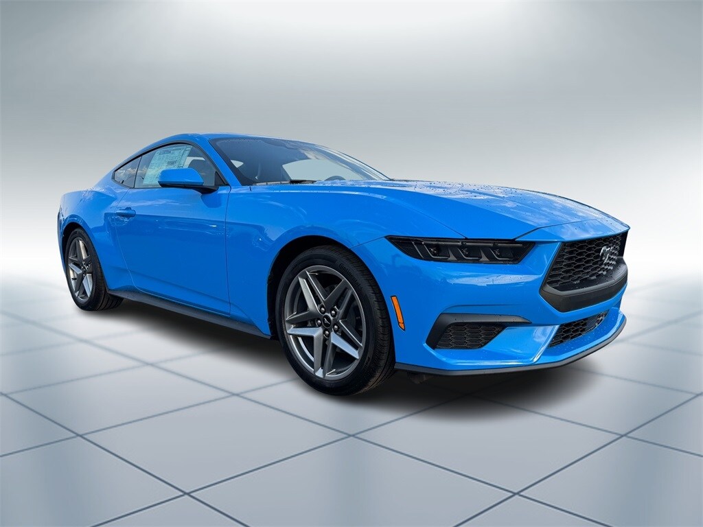 2025 Ford Mustang EcoBoost photo 2