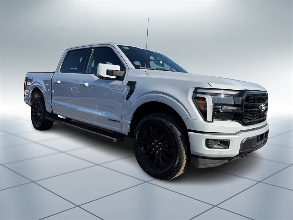 2025 Ford F-150 Lariat photo 2