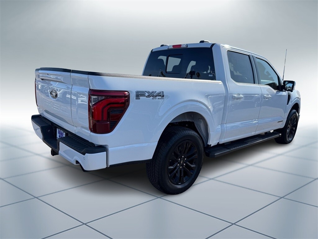 2025 Ford F-150 Lariat photo 3