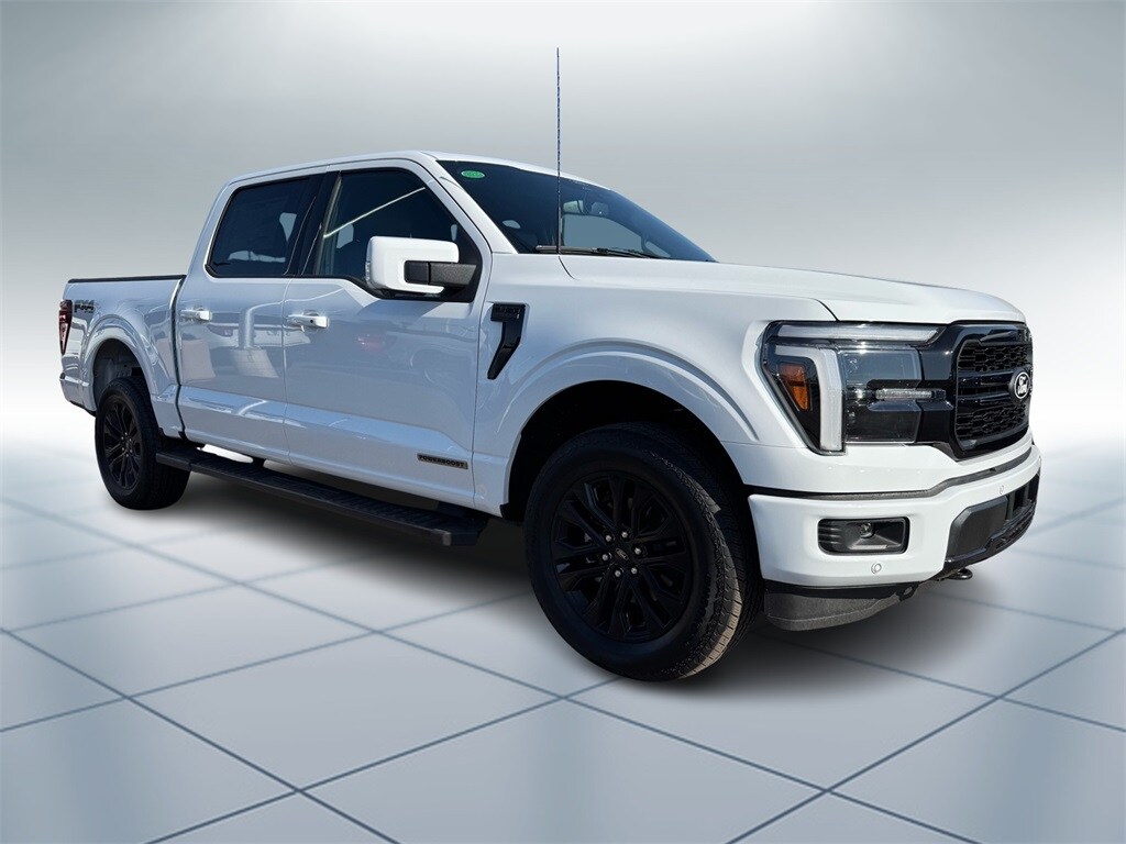 2025 Ford F-150 Lariat photo 2
