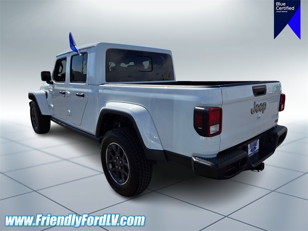 Certified 2023 Jeep Gladiator Overland Truck