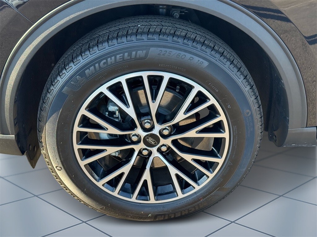 2025 Ford Escape Base photo 3
