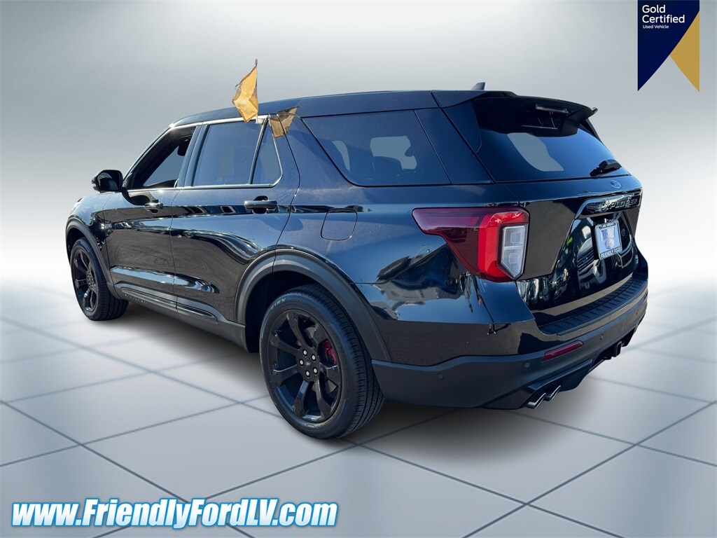 2022 Ford Explorer ST photo 4