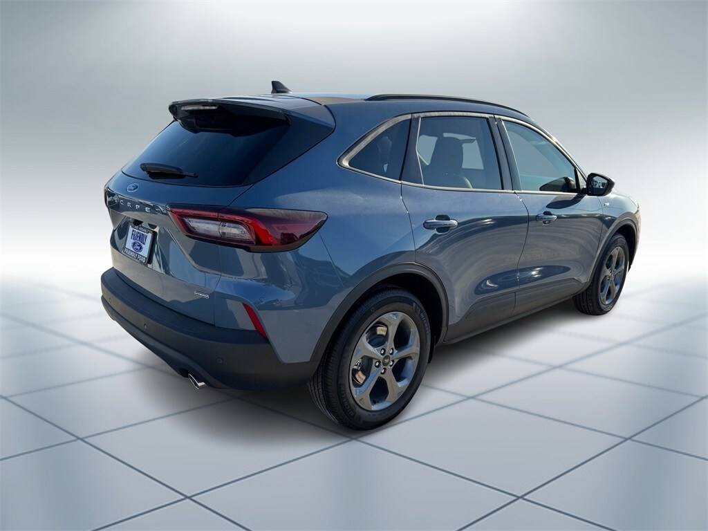 2025 Ford Escape ST-Line photo 3
