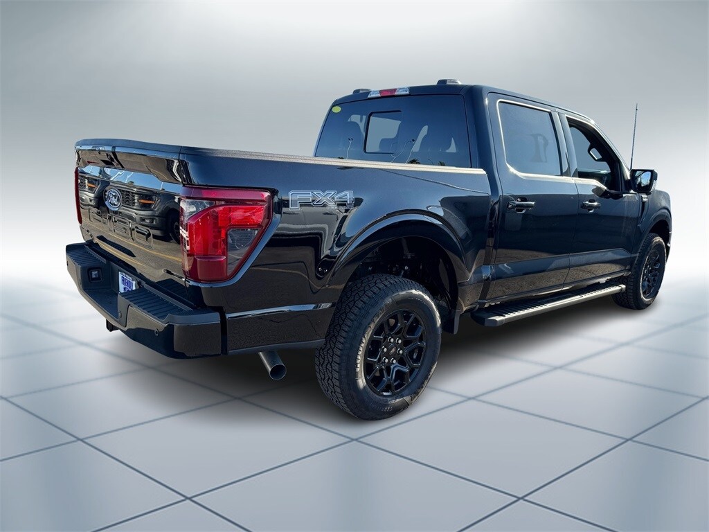 2025 Ford F-150 XLT photo 3
