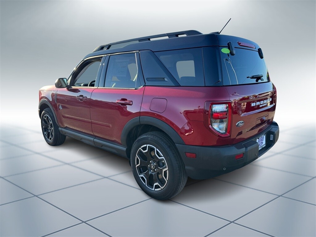 2025 Ford Bronco Sport Outer Banks photo 3