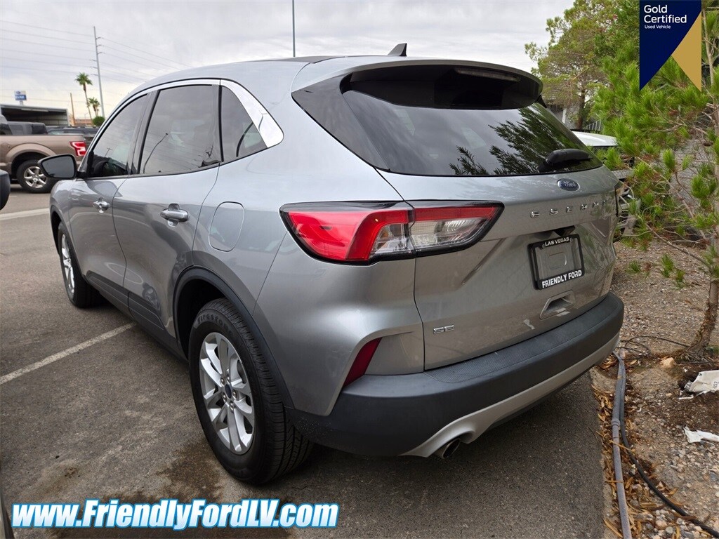 2022 Ford Escape SE photo 3