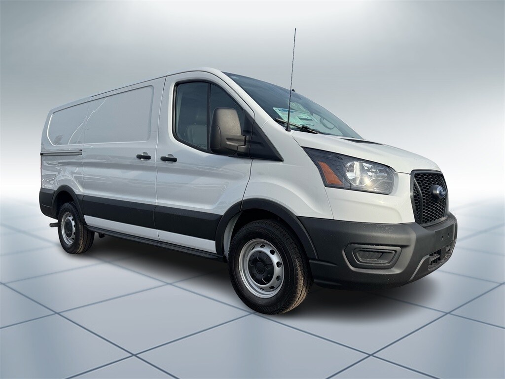 2025 Ford Transit photo 2