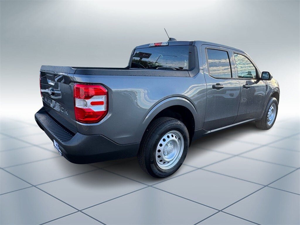 2025 Ford Maverick XL photo 3