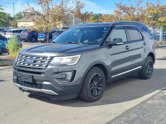 2016 Ford Explorer XLT photo 3