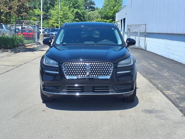 2022 Lincoln Corsair Standard photo 2