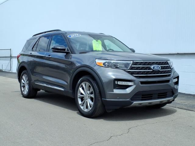 2023 Ford Explorer XLT 4WD's photo