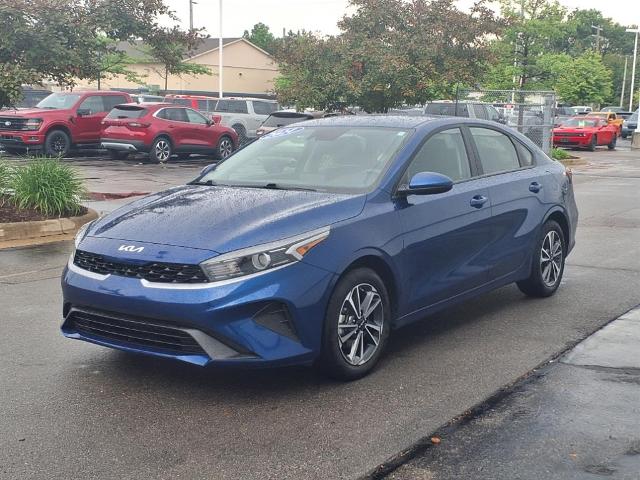 2024 Kia Forte LX photo 3