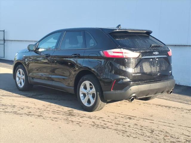 2020 Ford Edge SE photo 4