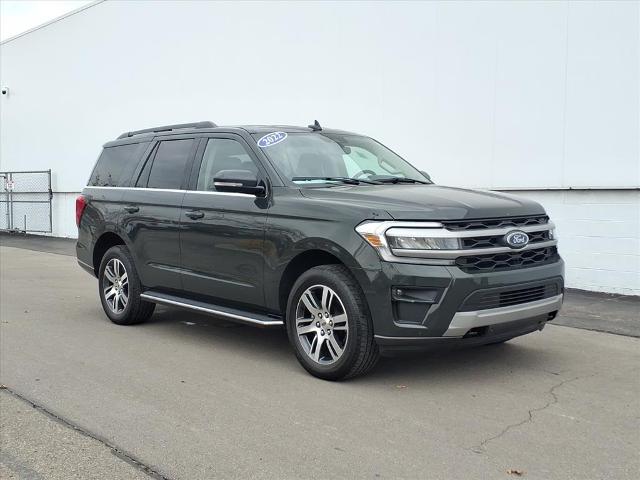 2022 Ford Expedition XLT's photo