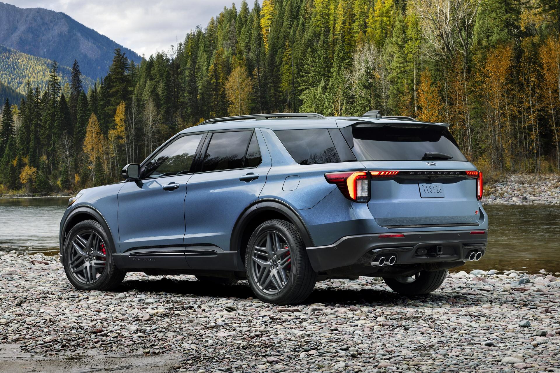  2025 Ford Explorer: Where Cutting-Edge Technology Meets Unmatched Comfort  thumbnail