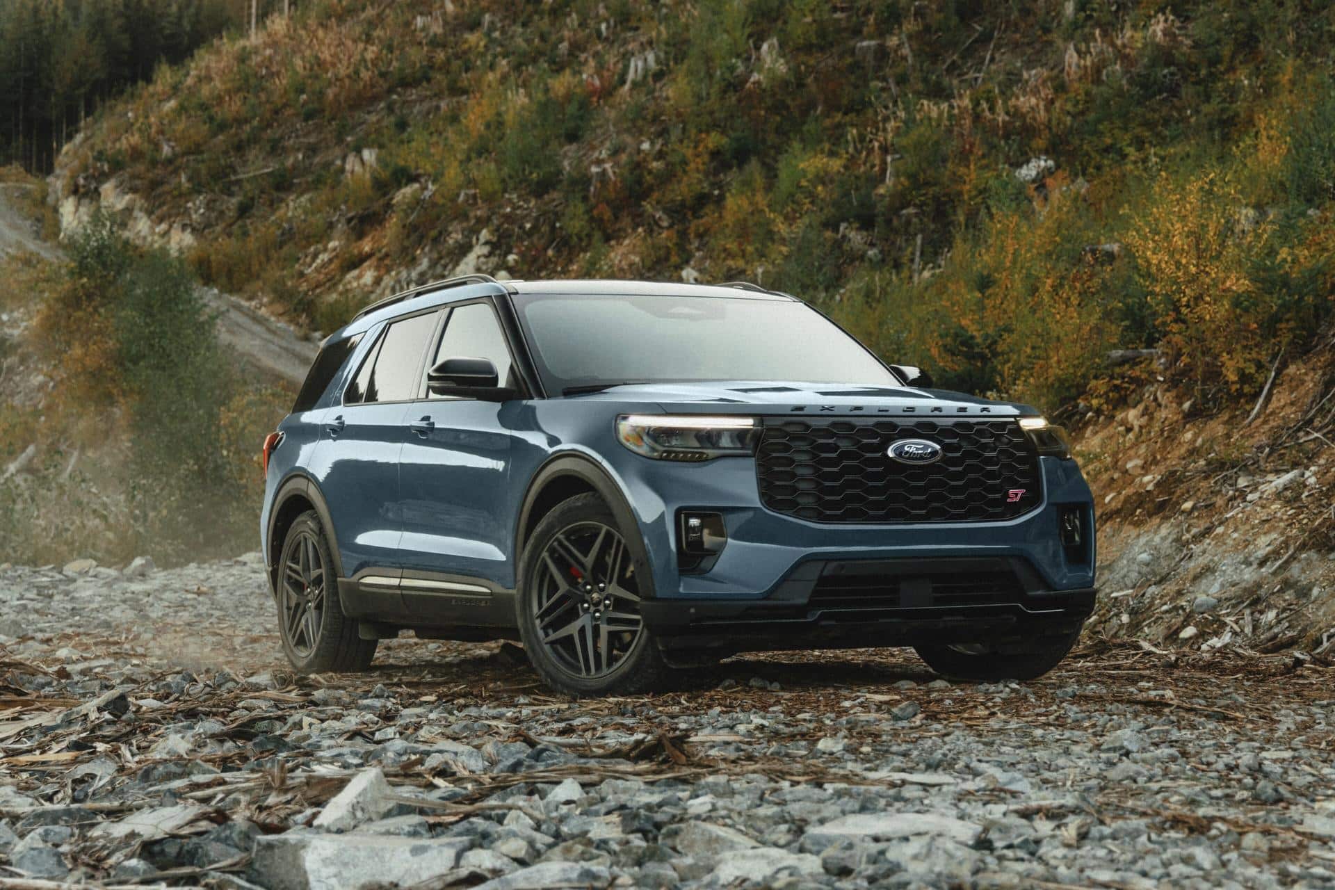 2025 Ford Explorer: Where Cutting-Edge Technology Meets Unmatched Comfort  thumbnail