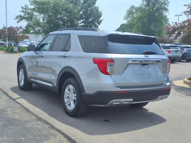 2023 Ford Explorer XLT photo 4