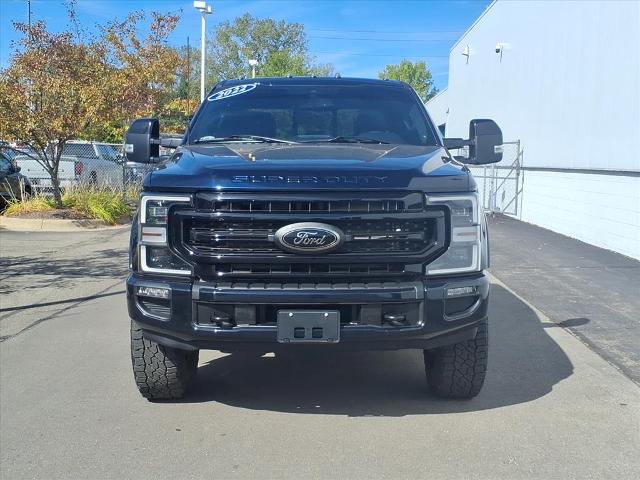 2022 Ford F-250 Lariat photo 2