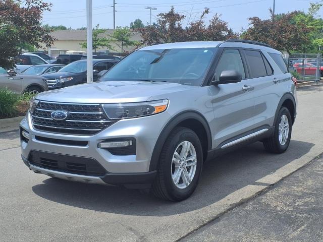 2023 Ford Explorer XLT photo 3