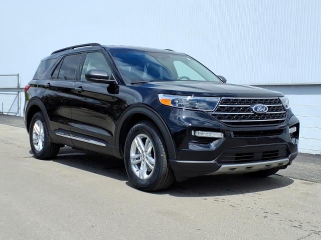 2023 Ford Explorer XLT 4WD's photo