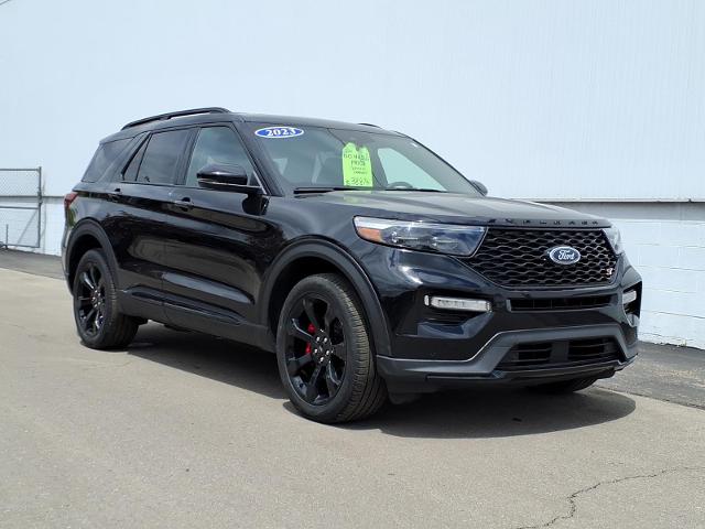 2023 Ford Explorer ST 4WD's photo