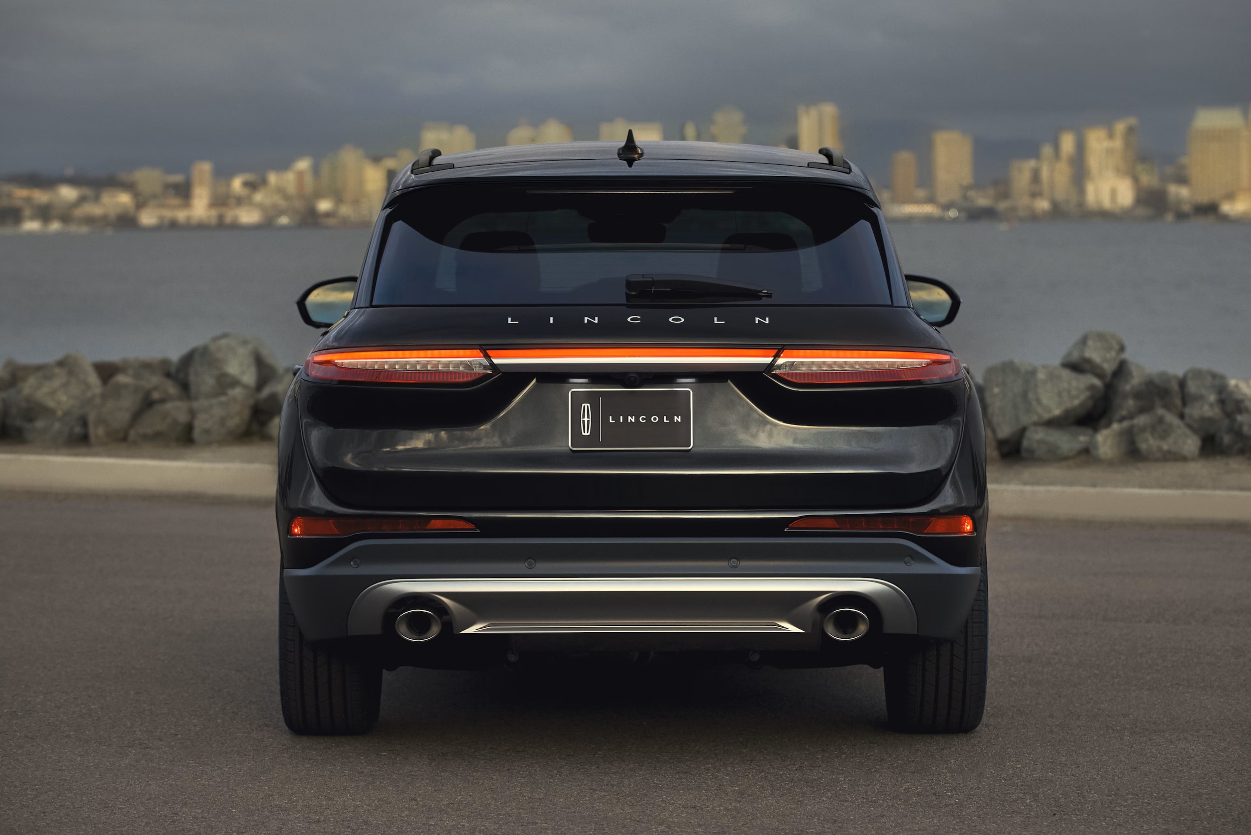 2025 Lincoln Corsair: High-end, Efficiency, and Cutting-Edge Innovation for a Superior Driving Experience thumbnail