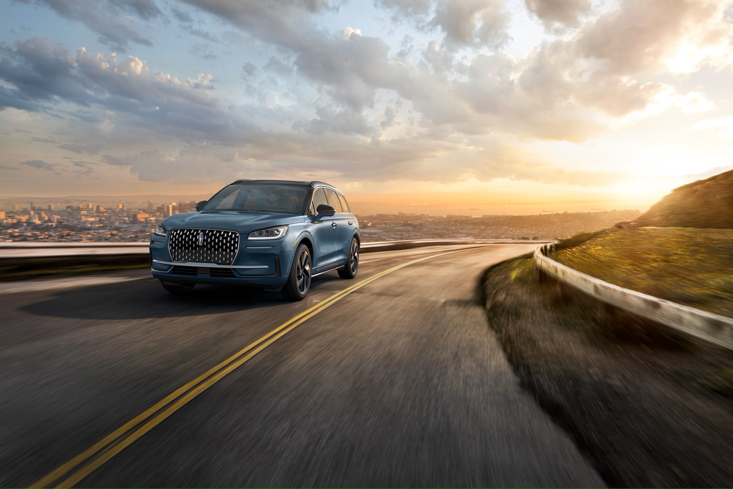 2025 Lincoln Corsair: High-end, Efficiency, and Cutting-Edge Innovation for a Superior Driving Experience thumbnail