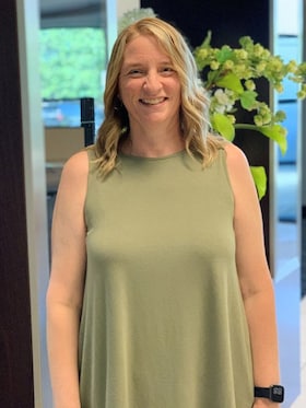 Staff member Cheryl Morton from ID_5c51dd6058b8