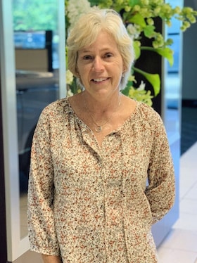 Staff member Deb Sieb from ID_5c51dd6058b8