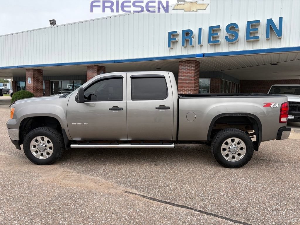 Used 2014 GMC Sierra 2500HD SLE with VIN 1GT120CG6EF131137 for sale in Sutton, NE