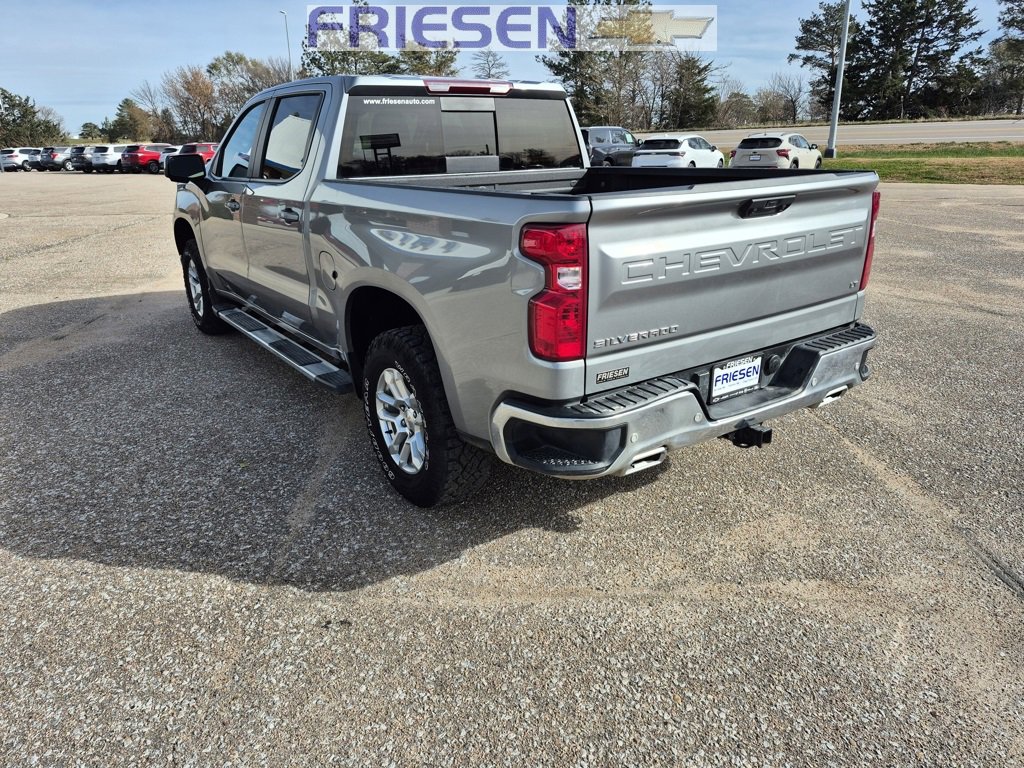 2024 Chevrolet Silverado 1500 LT photo 3