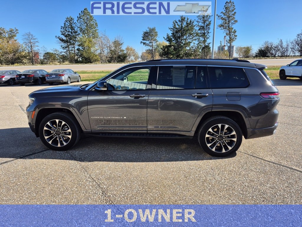 2022 Jeep Grand Cherokee Overland photo 3