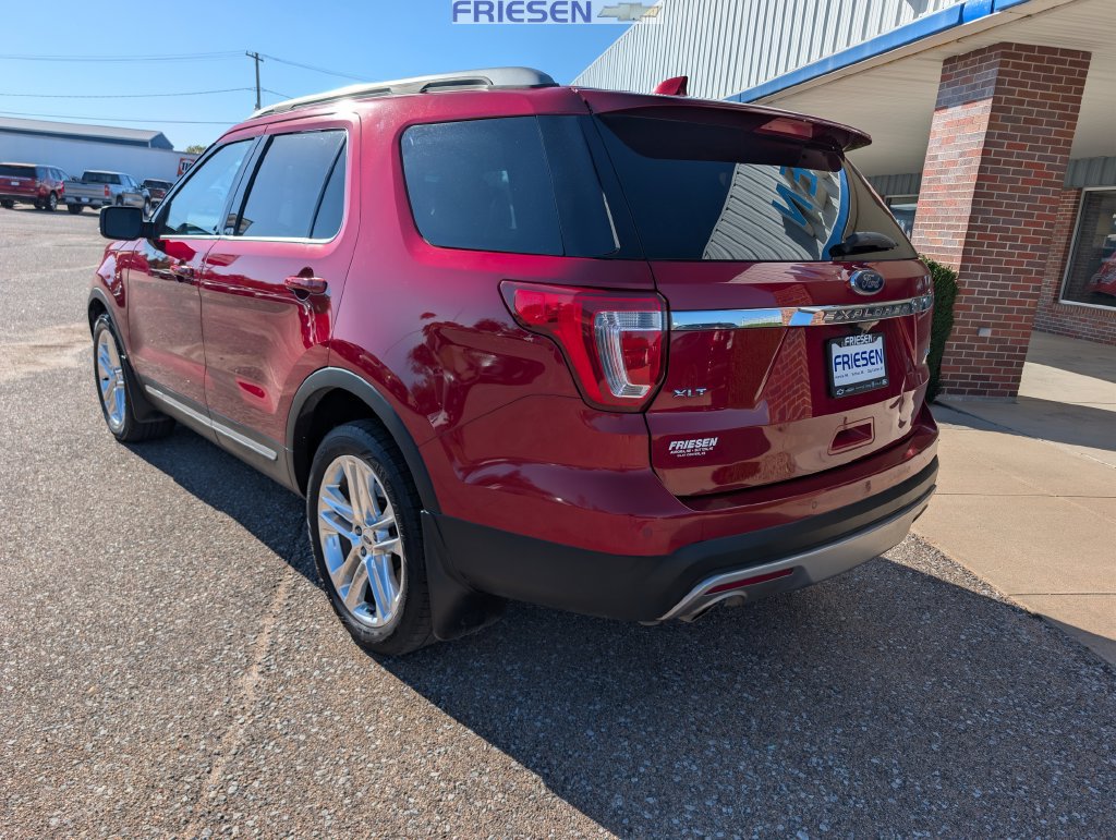 Used 2017 Ford Explorer XLT