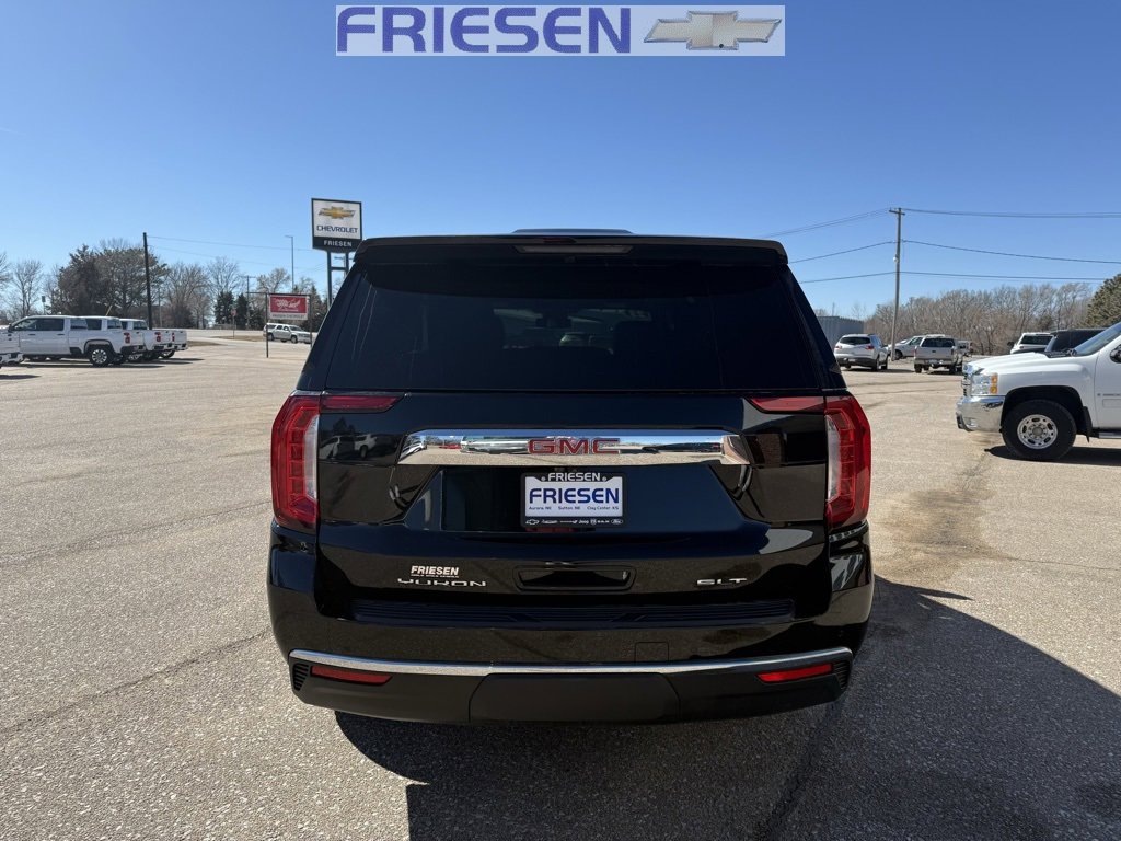 2023 Gmc Yukon SLT photo 4