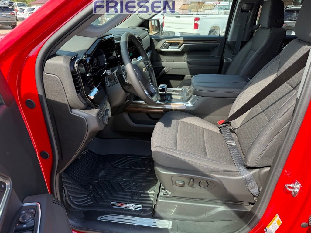 2025 Chevrolet Silverado 1500 LT - Photo 10