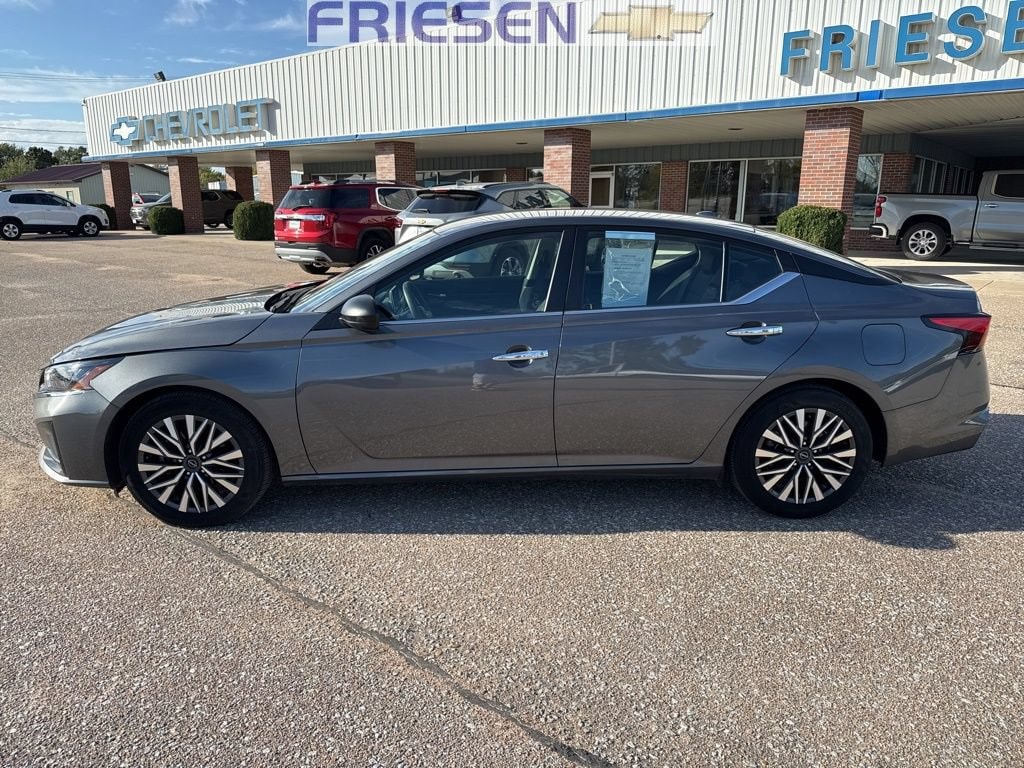 Used 2024 Nissan Altima SV with VIN 1N4BL4DV7RN356643 for sale in Sutton, NE